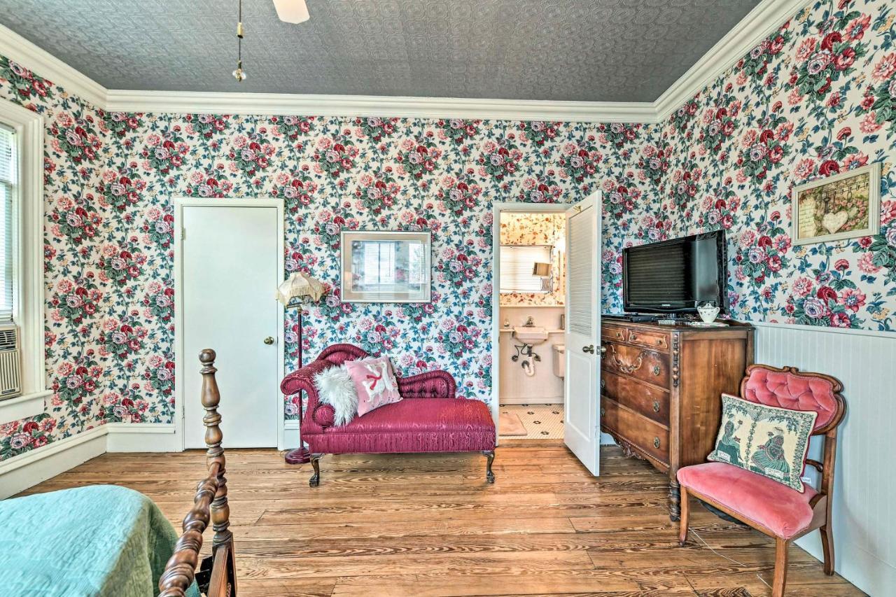 The Lilly House Historic Glen Rose Home With Porch! Bagian luar foto